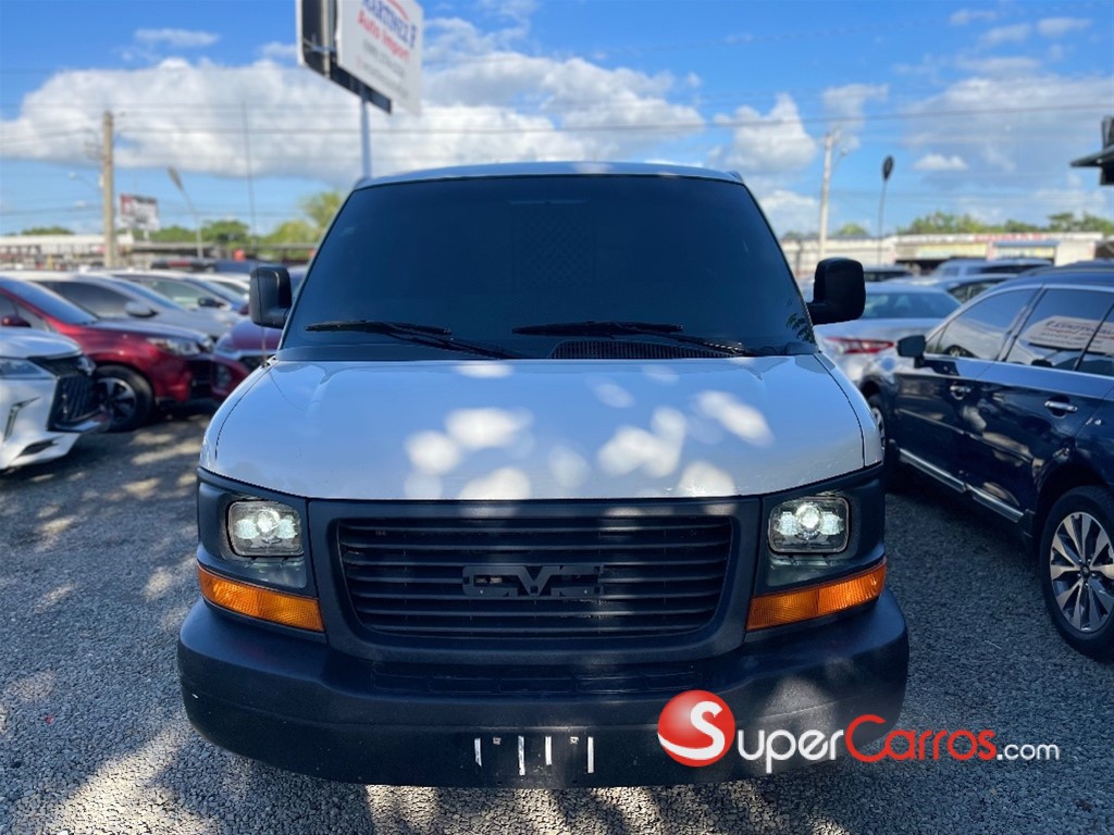 2017 Chevrolet Express G2500 — foto 2 / 8