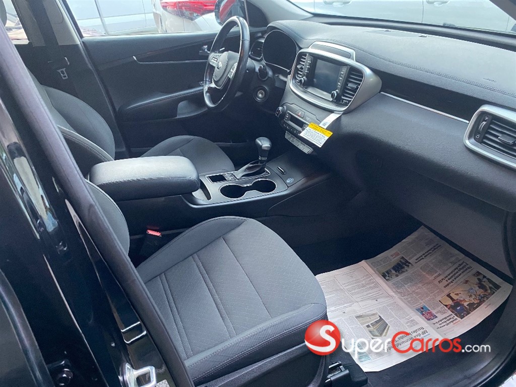 2020 Kia Sorento LX — foto 9 / 12