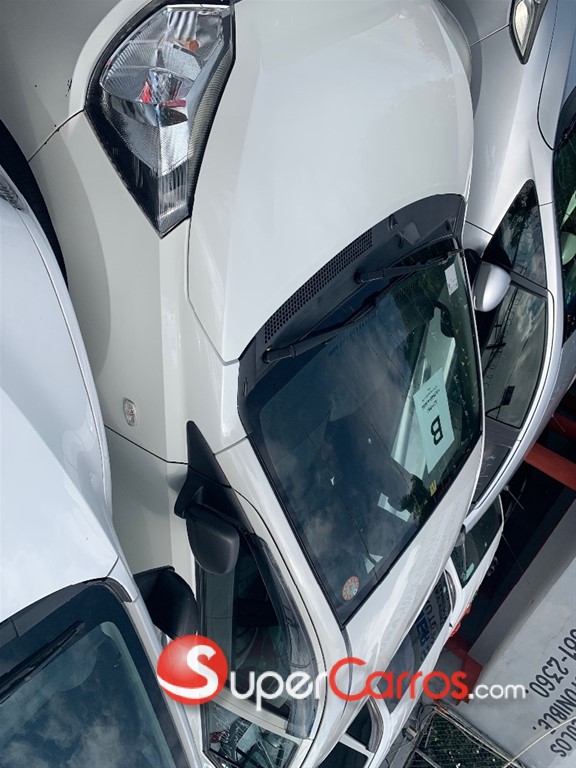 2018 Daihatsu Mira — foto 2 / 6