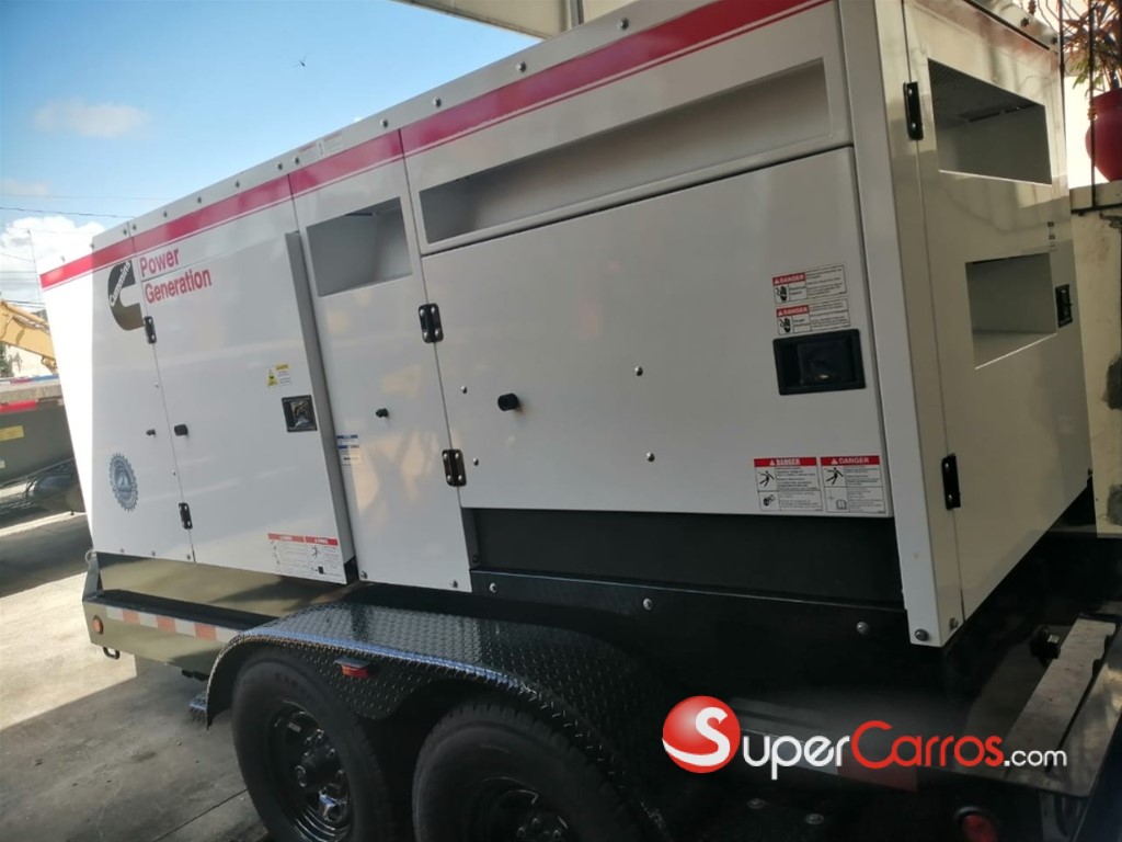 2019 Cummins 200 kw — foto 2 / 7