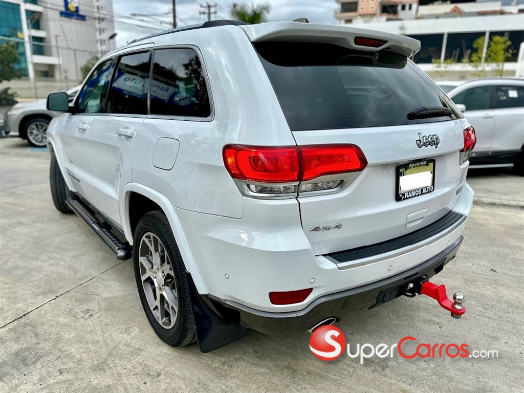 2018 Jeep Grand Cherokee Sterling Edition — foto 3 / 11