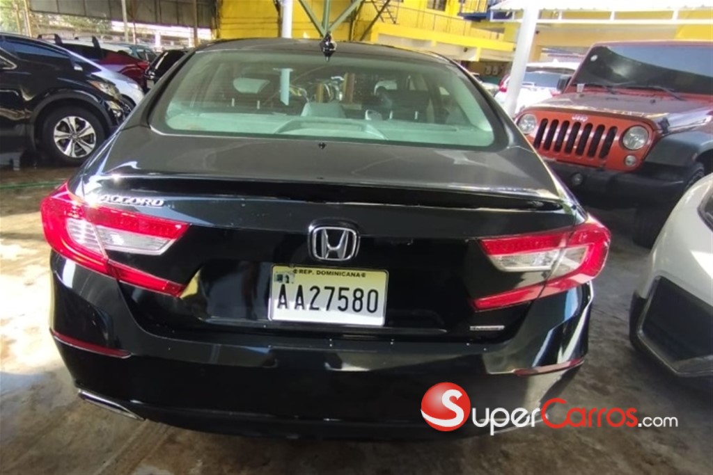 2018 Honda Accord Touring — foto 9 / 11