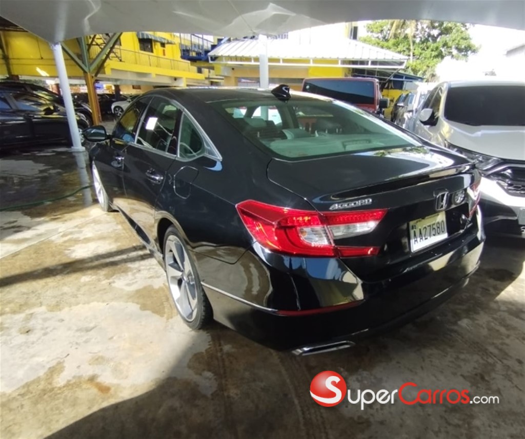 2018 Honda Accord Touring — foto 10 / 11