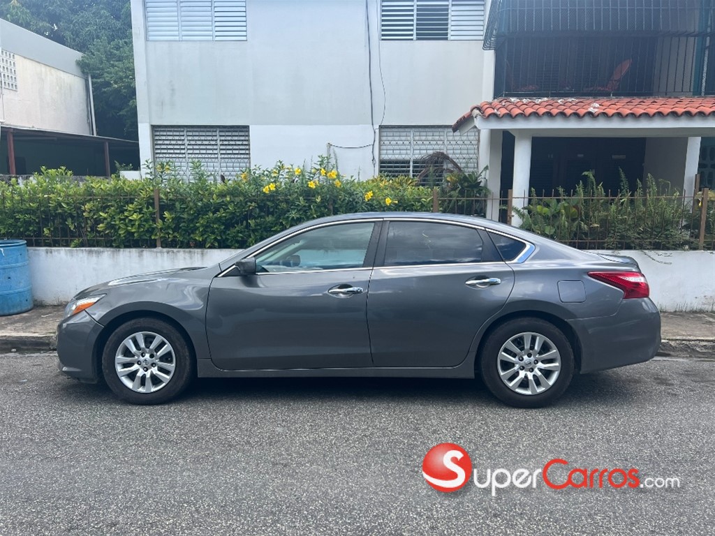 2016 Nissan Altima — foto 3 / 10