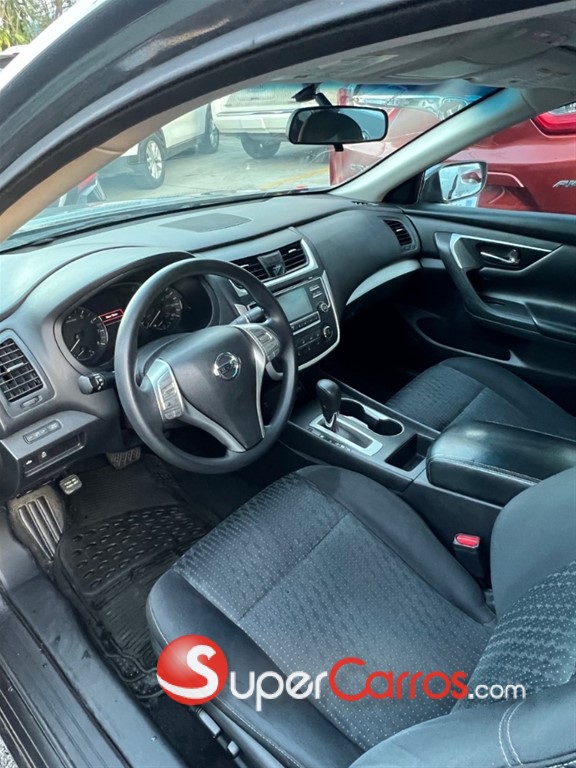 2016 Nissan Altima — foto 6 / 10