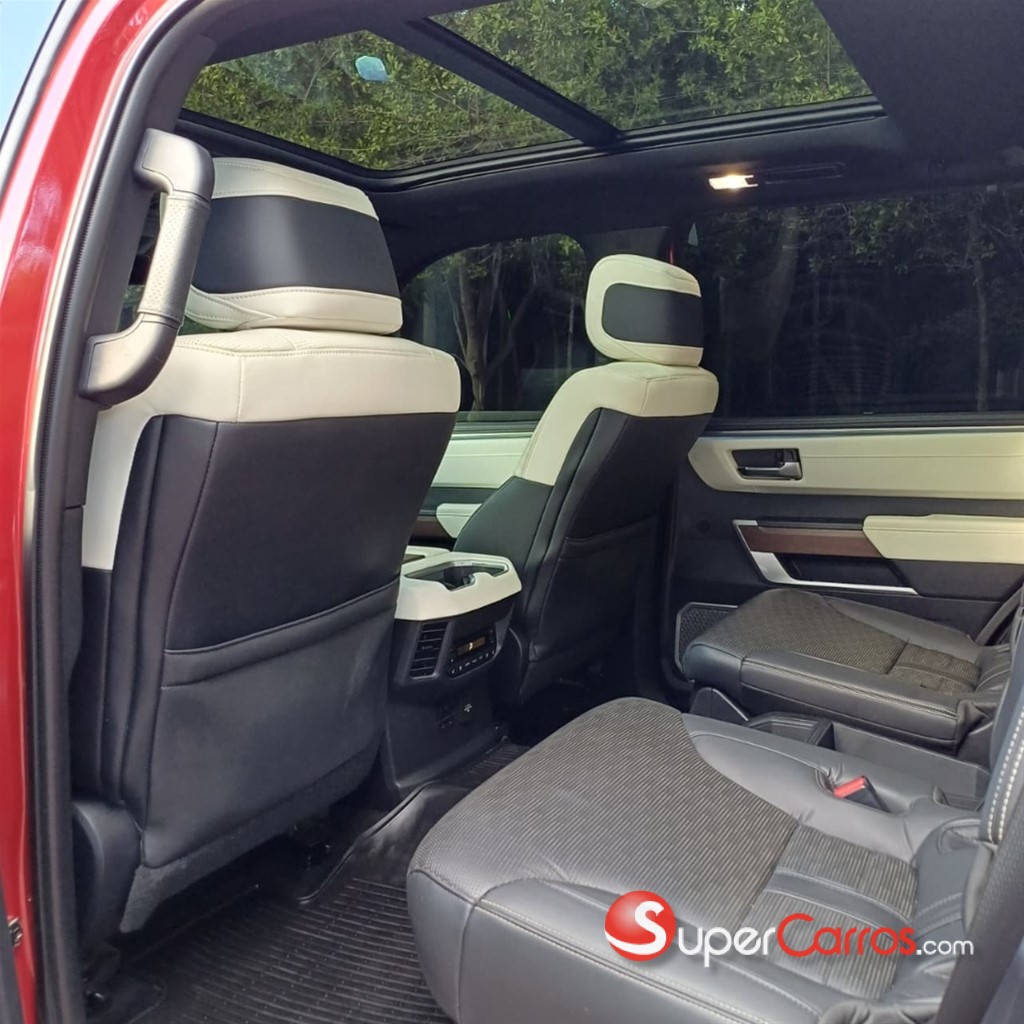 2023 Toyota Sequoia Capstone — foto 10 / 10