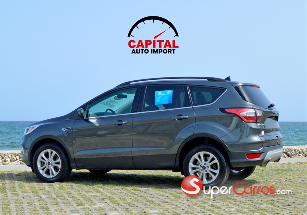 2018 Ford Escape SEL Ecoboost — foto 3 / 11