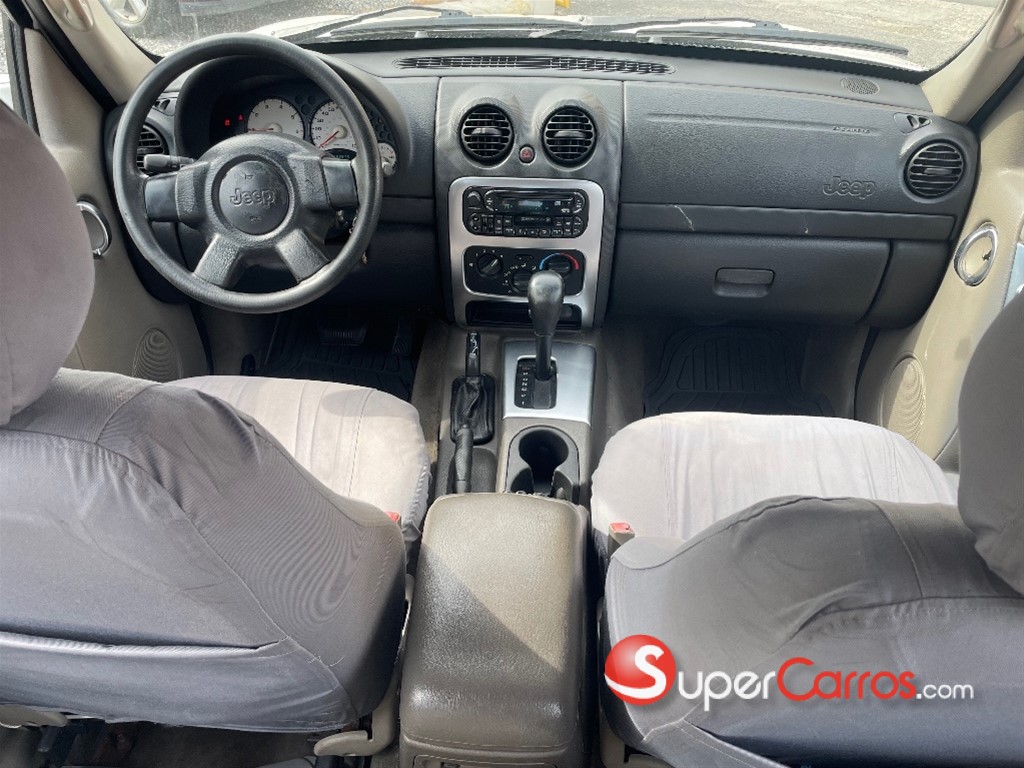 2003 Jeep Liberty Limited 4x4 — foto 7 / 10