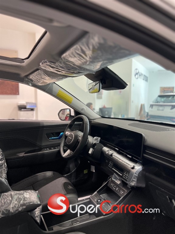 2025 Hyundai KONA — foto 8 / 12