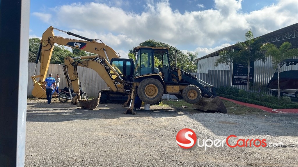 2006 Caterpillar 420-D — foto 3 / 3
