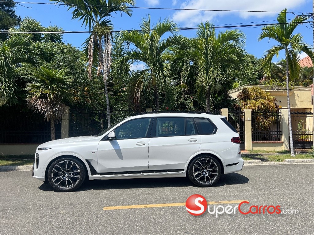 2026 BMW X 7 xDrive 40d Premium — foto 3 / 12