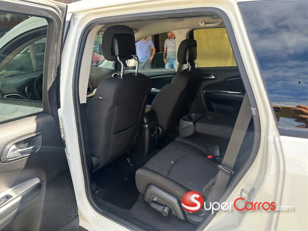 2018 Dodge Journey — foto 9 / 12
