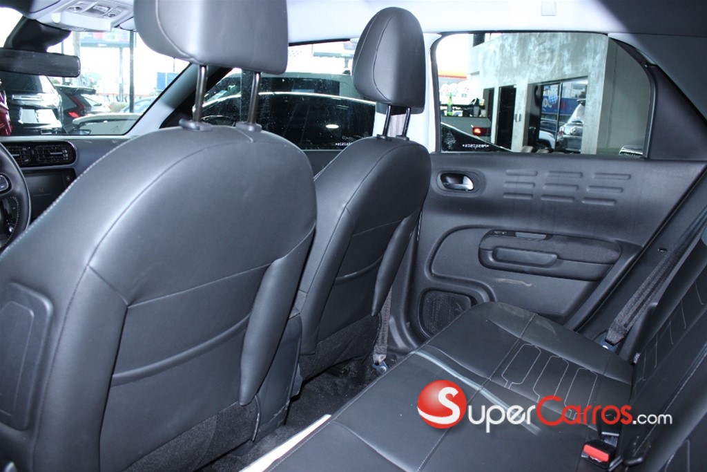 2025 Citroen C-4 Cactus — foto 8 / 11
