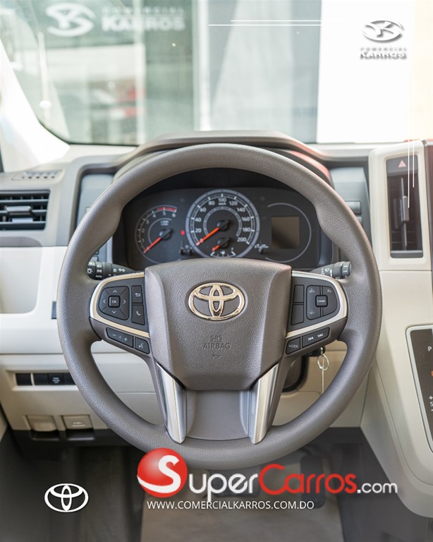 2026 Toyota Hiace GL — foto 8 / 11