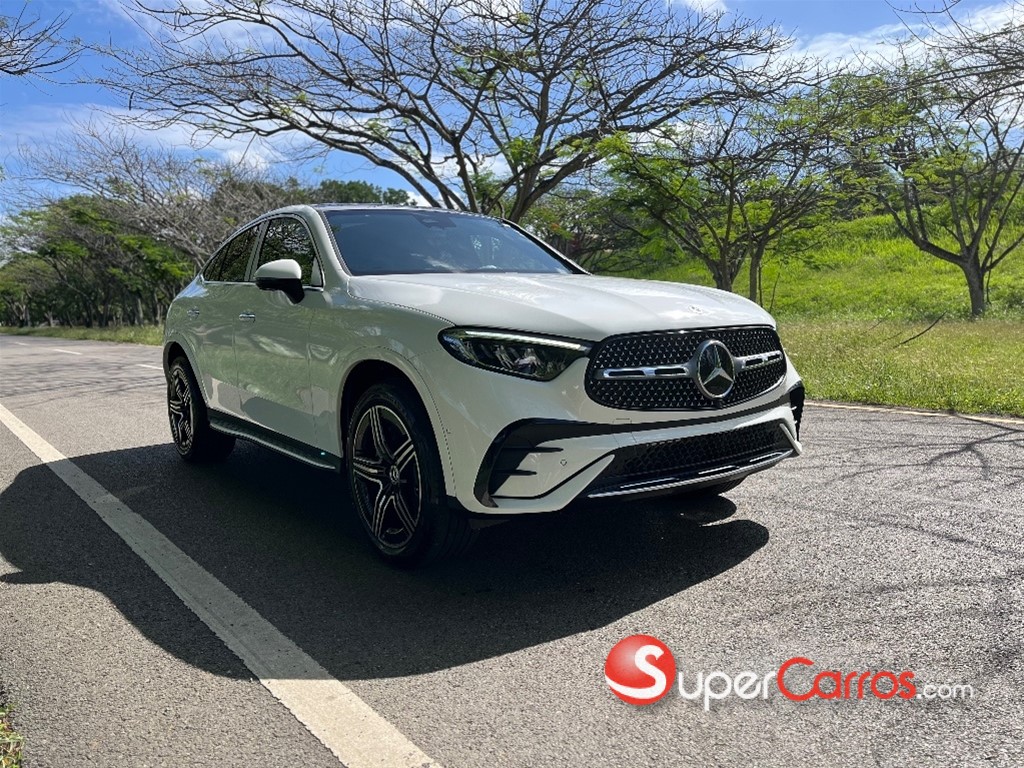 2025 Mercedes-Benz Clase GLC 200 Coupe — foto 2 / 12