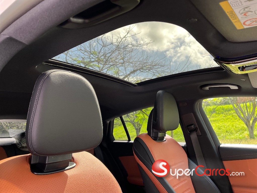 2025 Mercedes-Benz Clase GLC 200 Coupe — foto 10 / 12