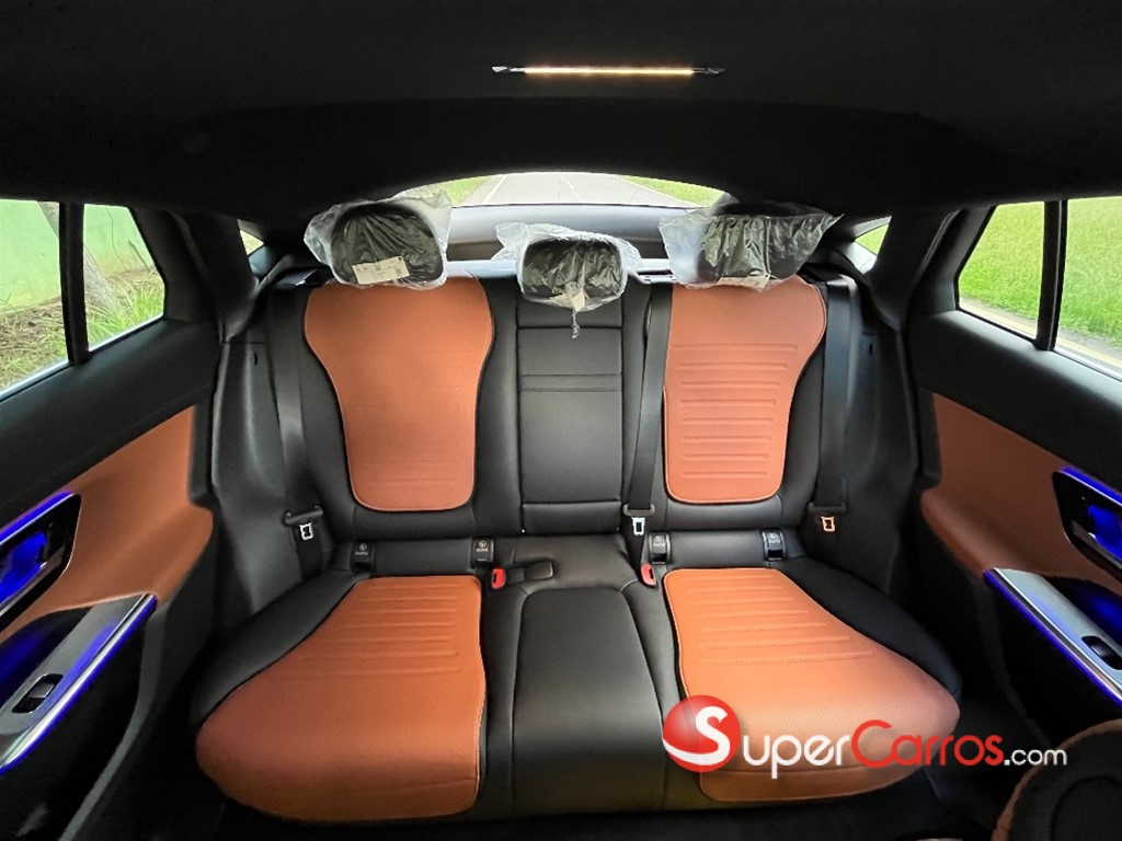 2025 Mercedes-Benz Clase GLC 200 Coupe — foto 12 / 12