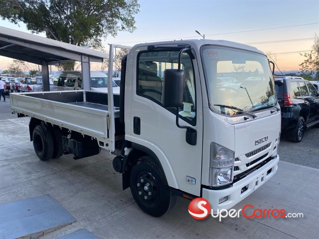 2027 Isuzu NPR 14 pies — foto 2 / 7
