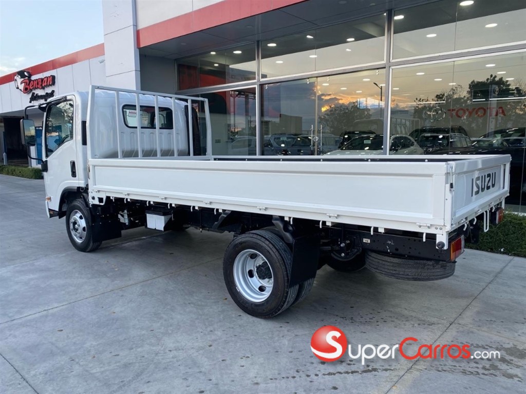 2027 Isuzu NPR 14 pies — foto 3 / 7