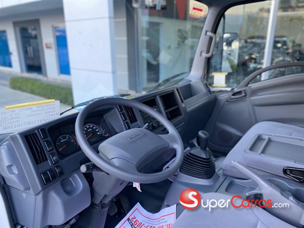 2027 Isuzu NPR 14 pies — foto 5 / 7