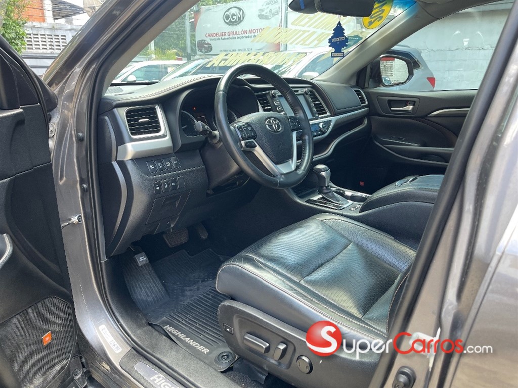 2019 Toyota Highlander Limited Platinum — foto 3 / 11