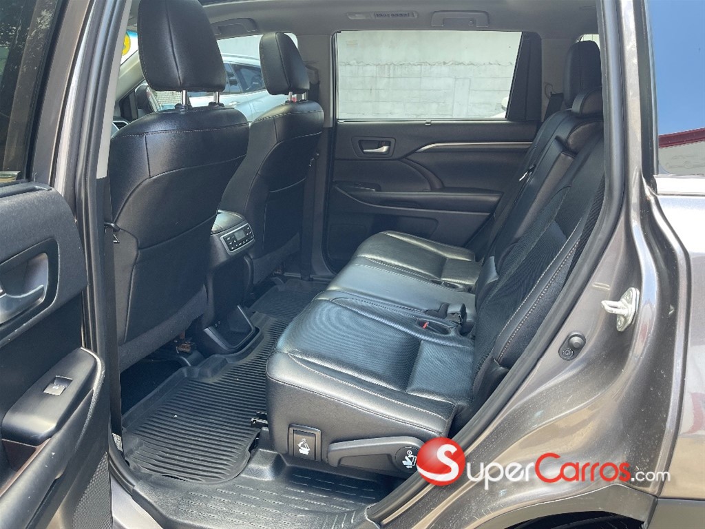 2019 Toyota Highlander Limited Platinum — foto 5 / 11