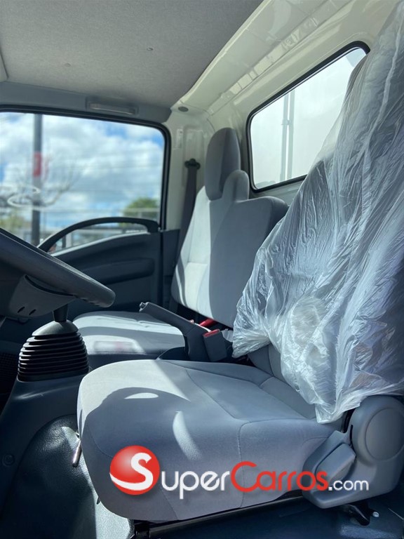 2026 Isuzu Camion Refrigerado — foto 8 / 10