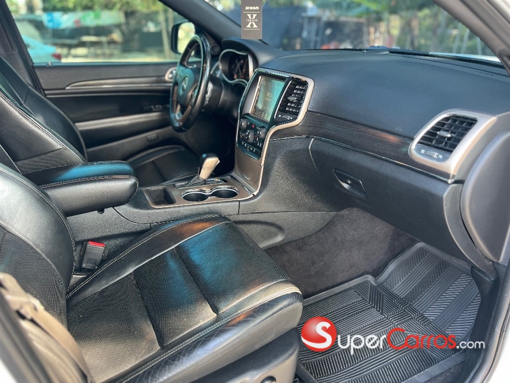 2017 Jeep Grand Cherokee Limited — foto 10 / 12