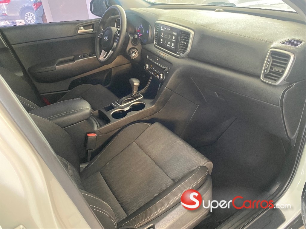 2020 Kia Sportage — foto 7 / 12