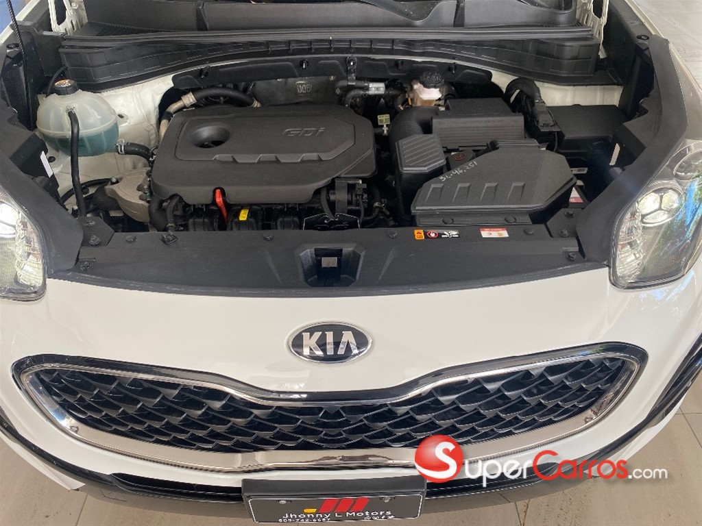 2020 Kia Sportage — foto 8 / 12