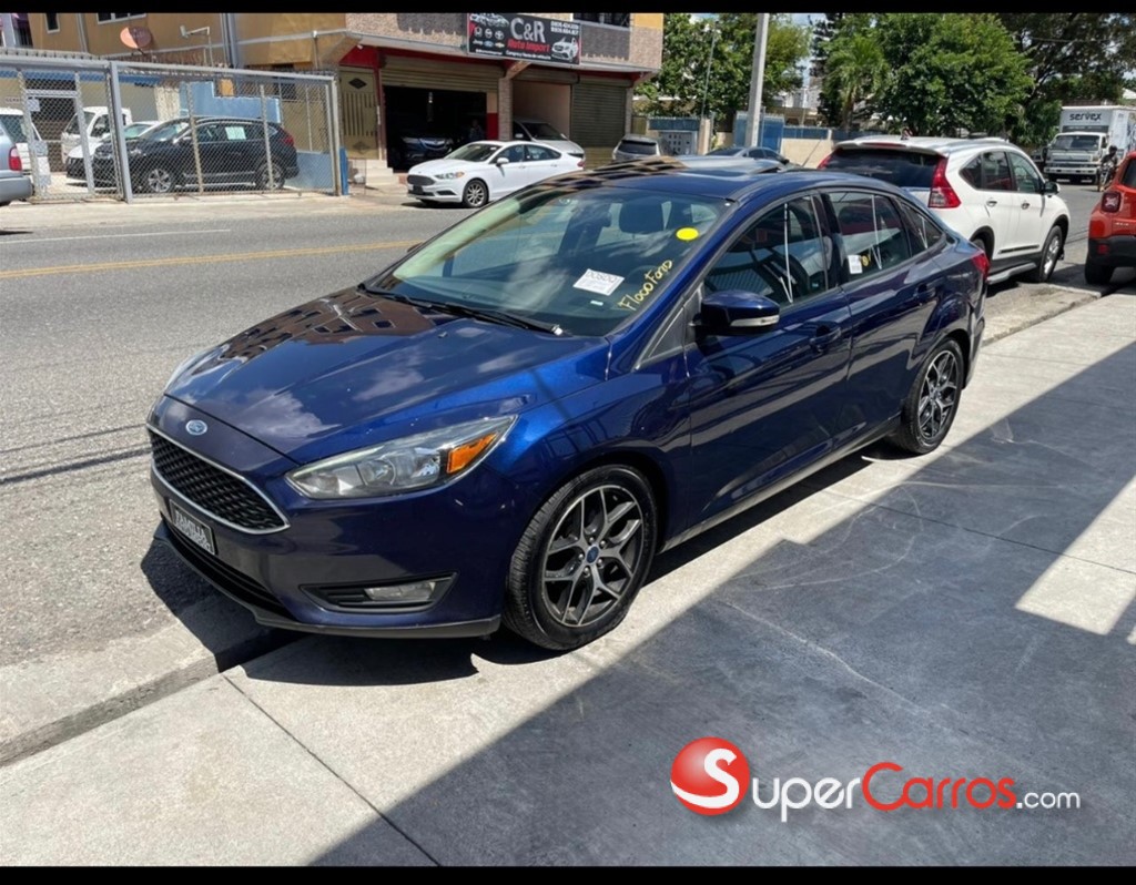 2017 Ford Focus SEL — foto 2 / 9