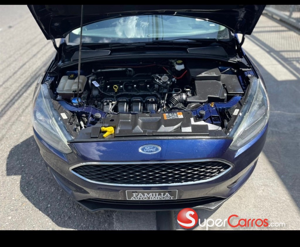 2017 Ford Focus SEL — foto 9 / 9