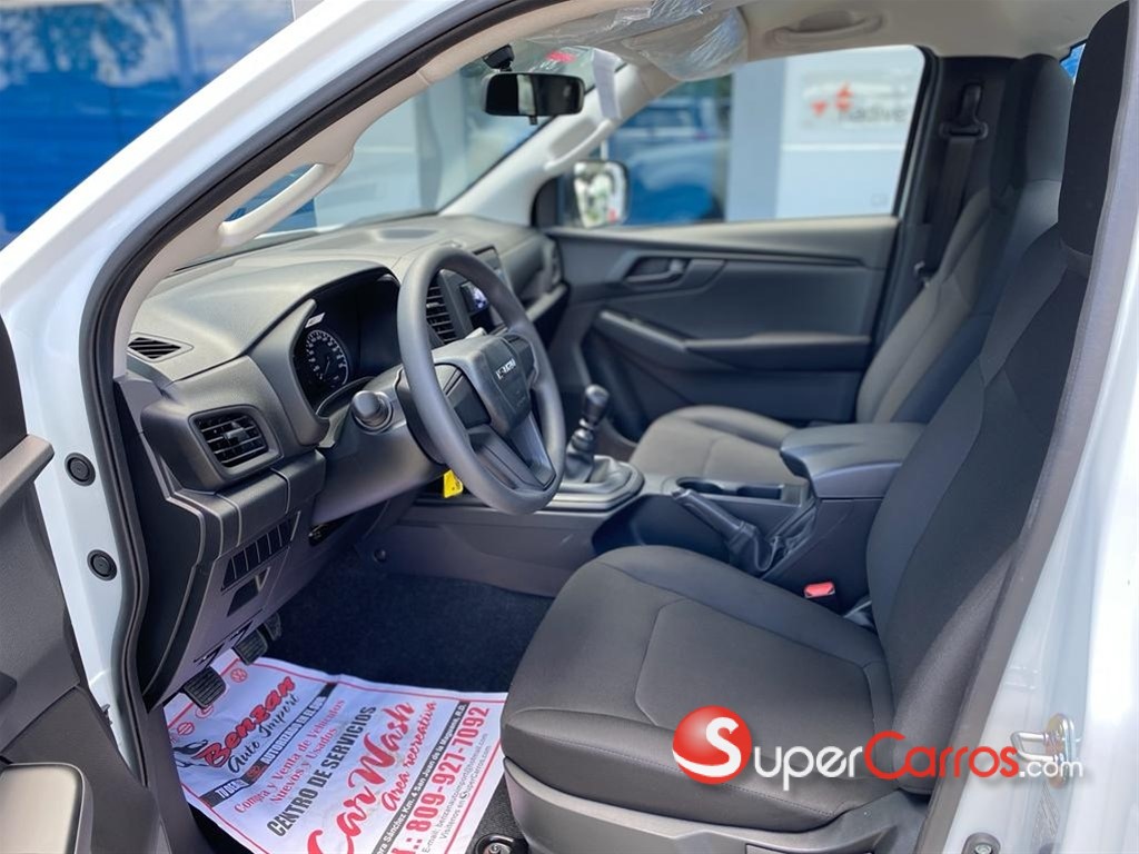 2026 Isuzu DMAX — foto 4 / 9