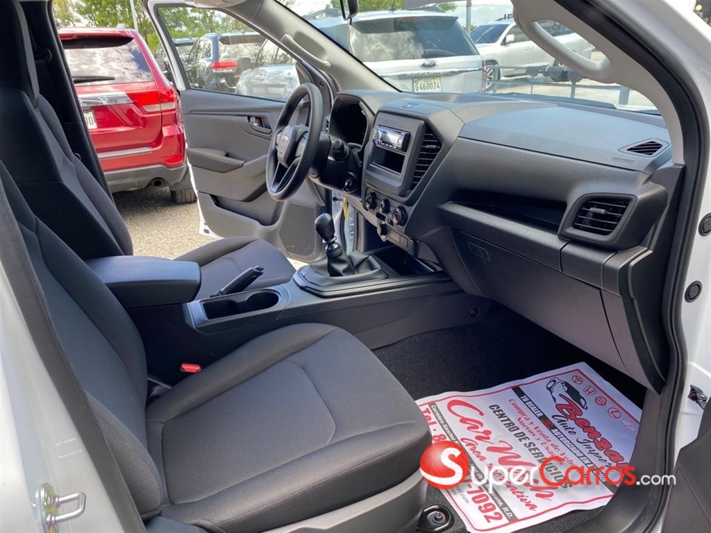 2026 Isuzu DMAX — foto 6 / 9