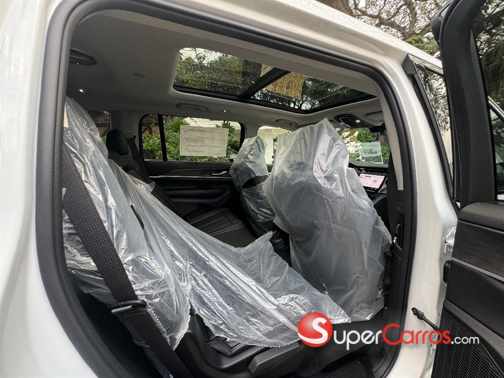 2024 Jeep Grand Cherokee L Limited — foto 7 / 10