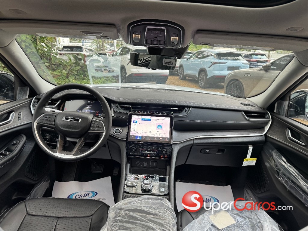 2024 Jeep Grand Cherokee L Limited — foto 9 / 10