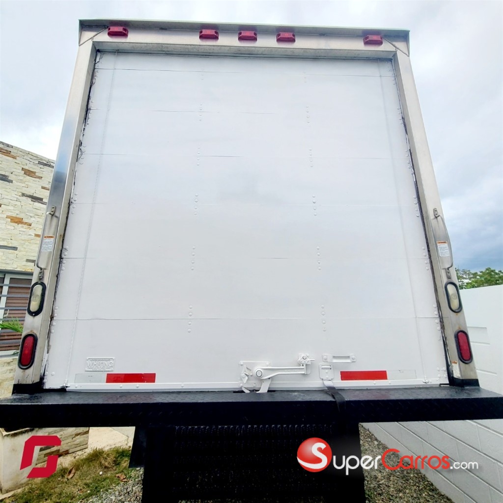 2009 Freightliner M2-106 — foto 5 / 7