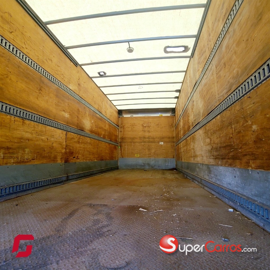 2009 Freightliner M2-106 — foto 6 / 7