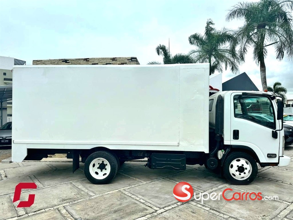 2015 Isuzu NPR