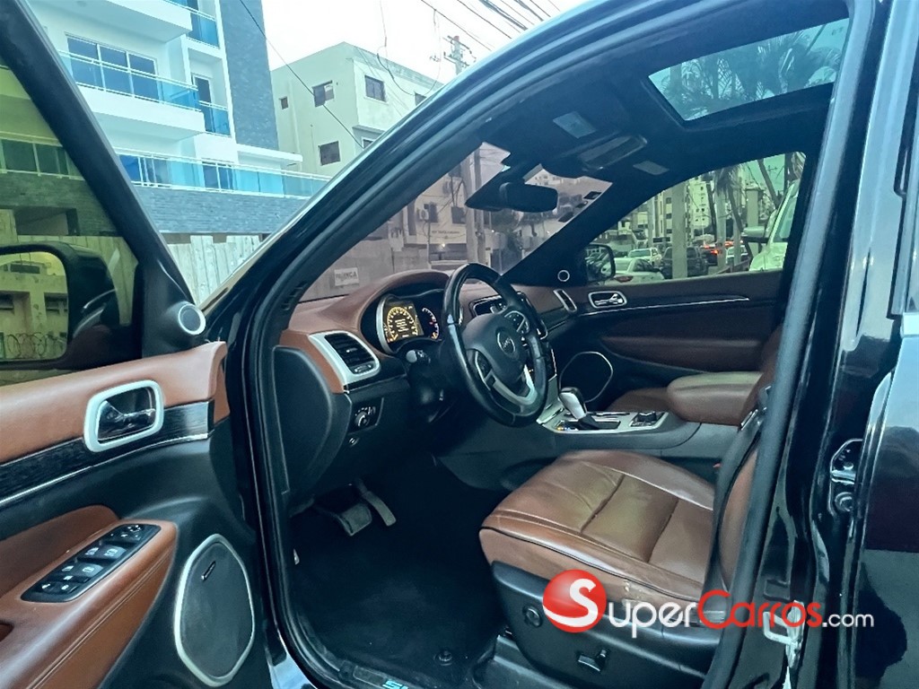 2019 Jeep Grand Cherokee SUMMIT — foto 8 / 12
