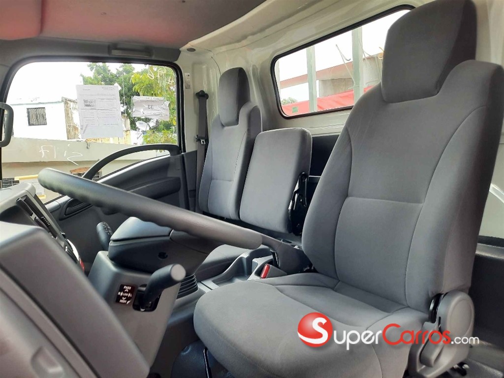 2025 Isuzu NQR 18 Pies — foto 7 / 12