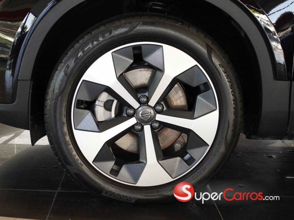 2024 Volvo XC40 Ultimate B4 — foto 3 / 12