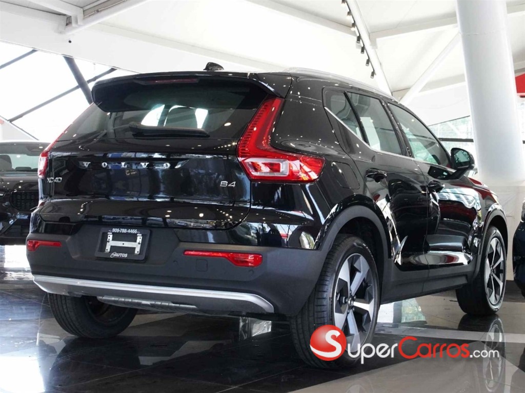 2024 Volvo XC40 Ultimate B4 — foto 5 / 12