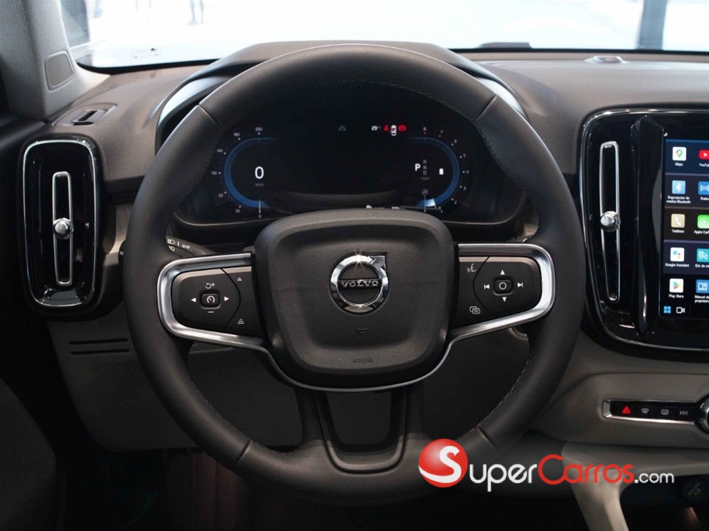 2024 Volvo XC40 Ultimate B4 — foto 10 / 12