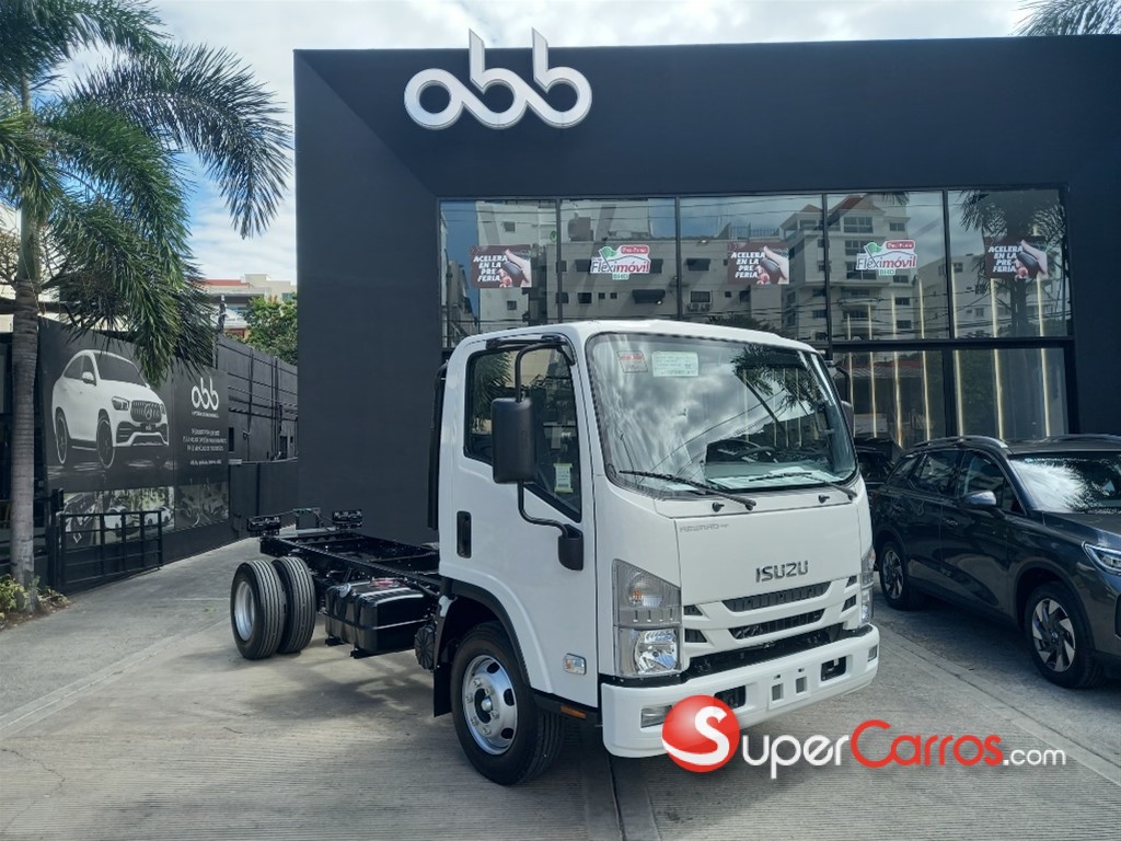 2024 Isuzu NPR 14 pies
