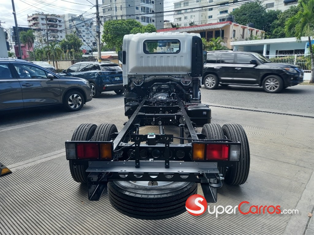 2024 Isuzu NPR 14 pies — foto 6 / 11