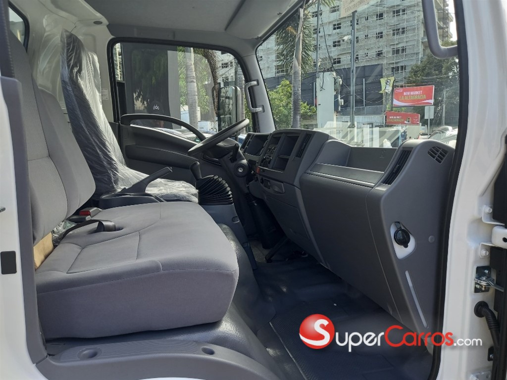 2024 Isuzu NPR 14 pies — foto 9 / 11