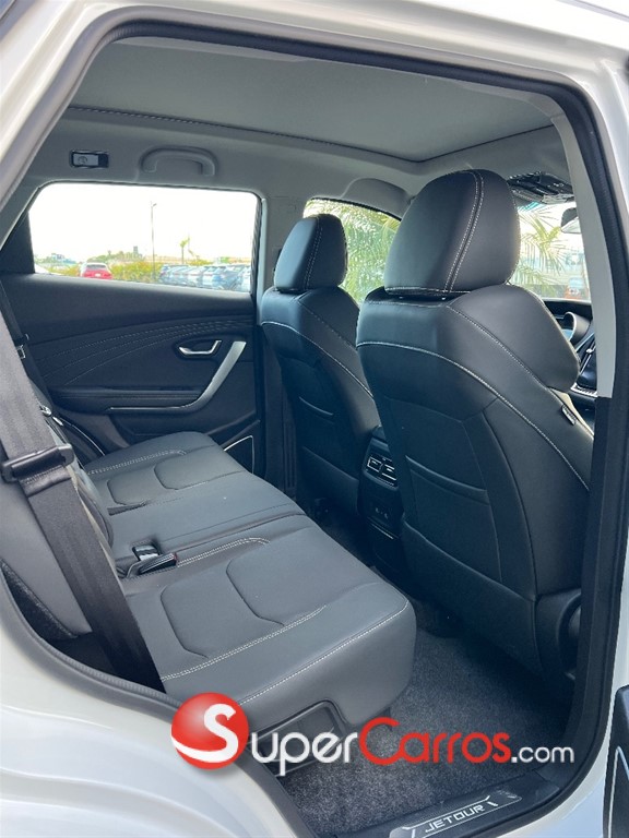 2027 Jetour X70 FL — foto 8 / 8