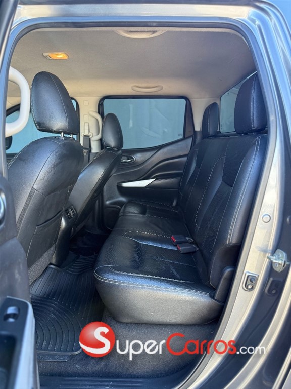 2016 Nissan Frontier — foto 7 / 11