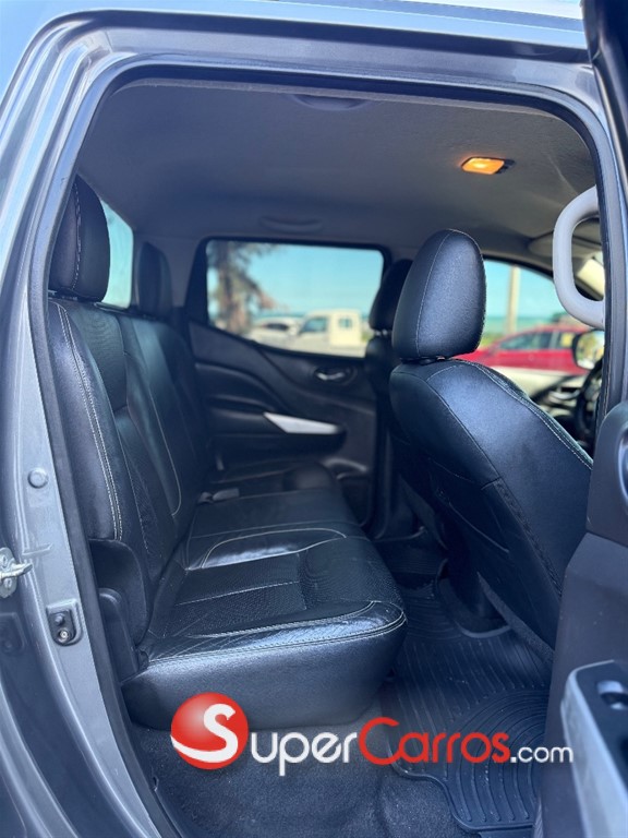 2016 Nissan Frontier — foto 8 / 11